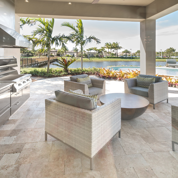 Outdoor Kitchen Trends: What’s Hot in 2024