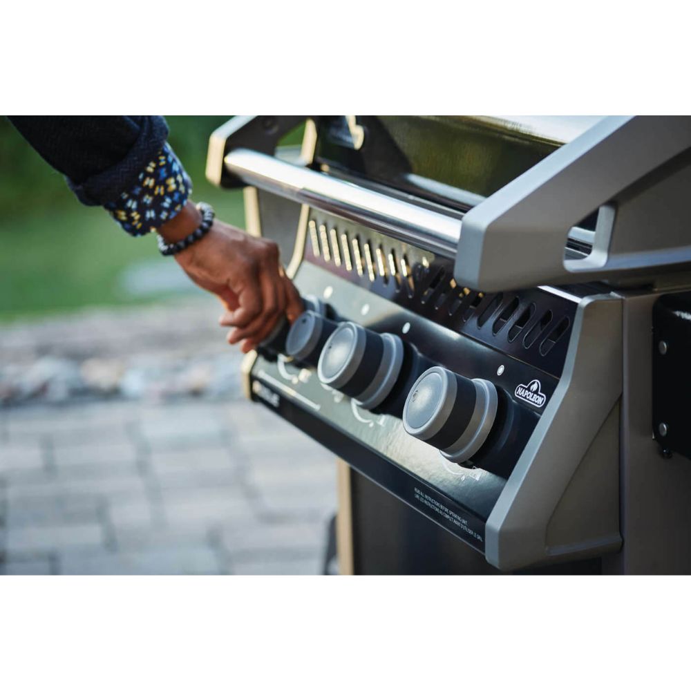 Napoleon Rogue® 425 SB 51" Gas Grill Range with Side Burner (4 Burner)