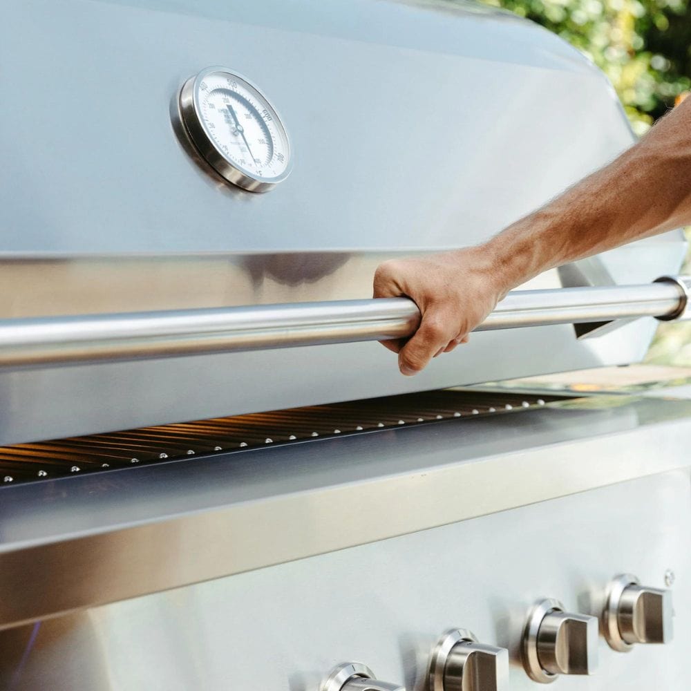 Encore 54" Hybrid Grill (8 Burner) by American Made Grills Handle Bar