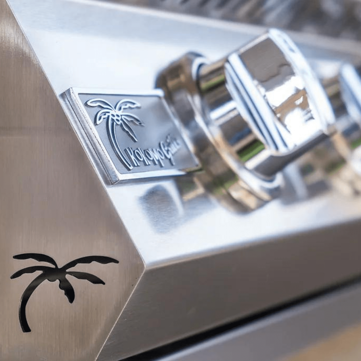 Equipped with easy to clean stainless steel