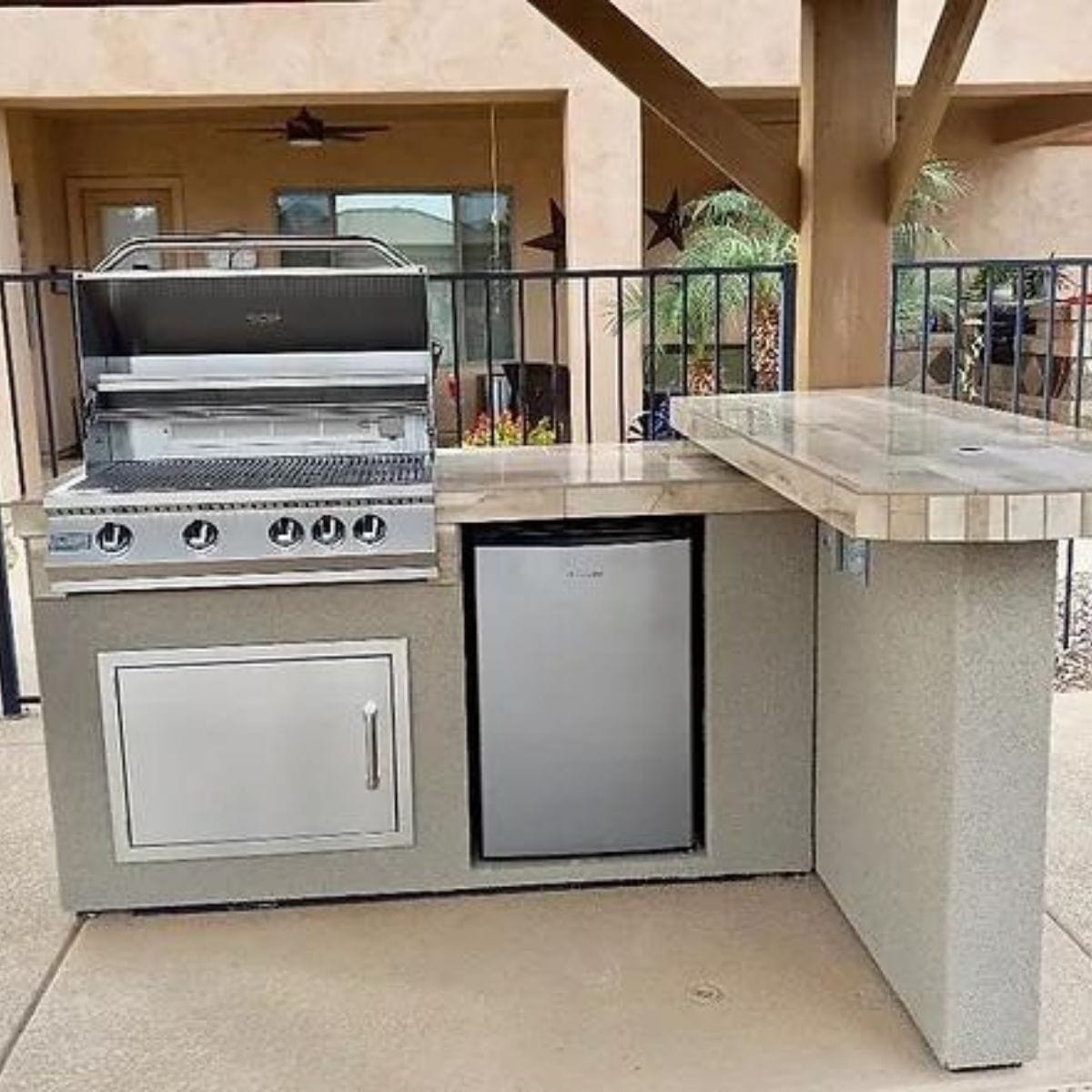 The amazing perks of Kokomo Aspen BBQ Island with 4 Burner Built In BBQ Grill.