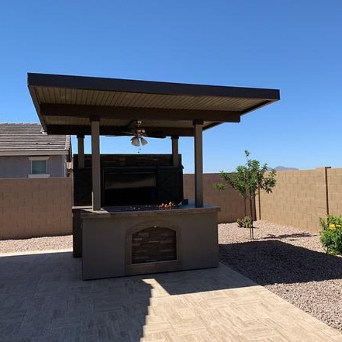 This BBQ Island has everything you need to entertain your guests.