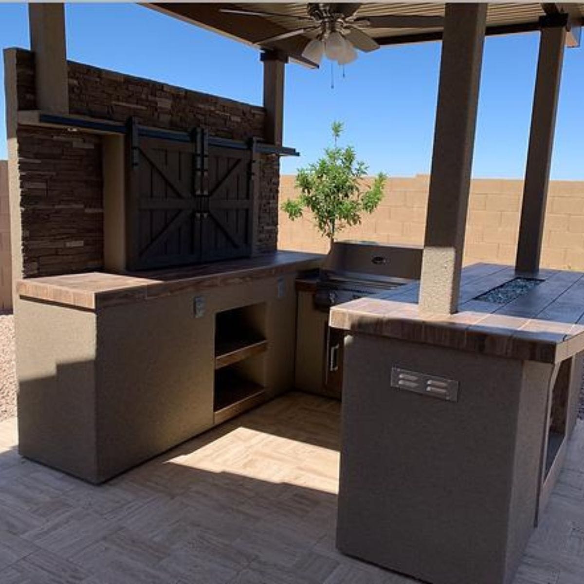 This BBQ Island has everything you need to entertain your guests.