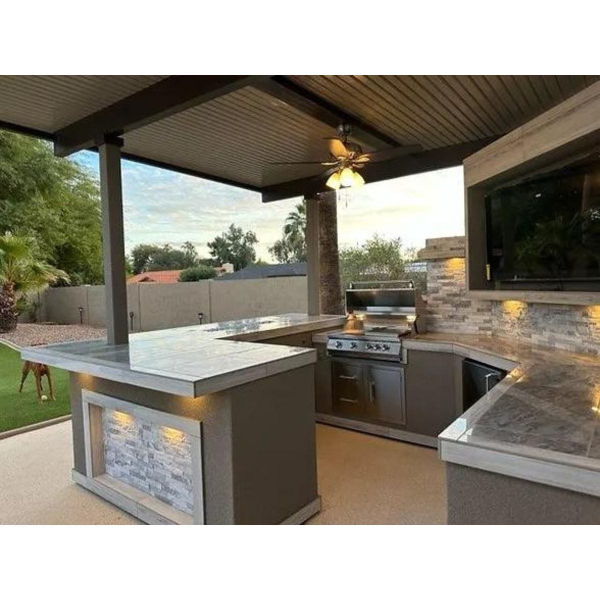 Plenty of bar for guests and room for the chef and bar tenders.