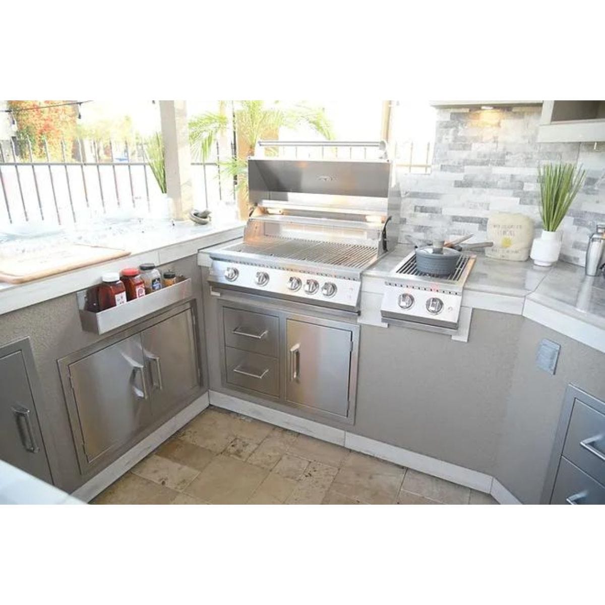 Kokomo Best Outdoor Kitchen Bermuda BBQ Island with TV