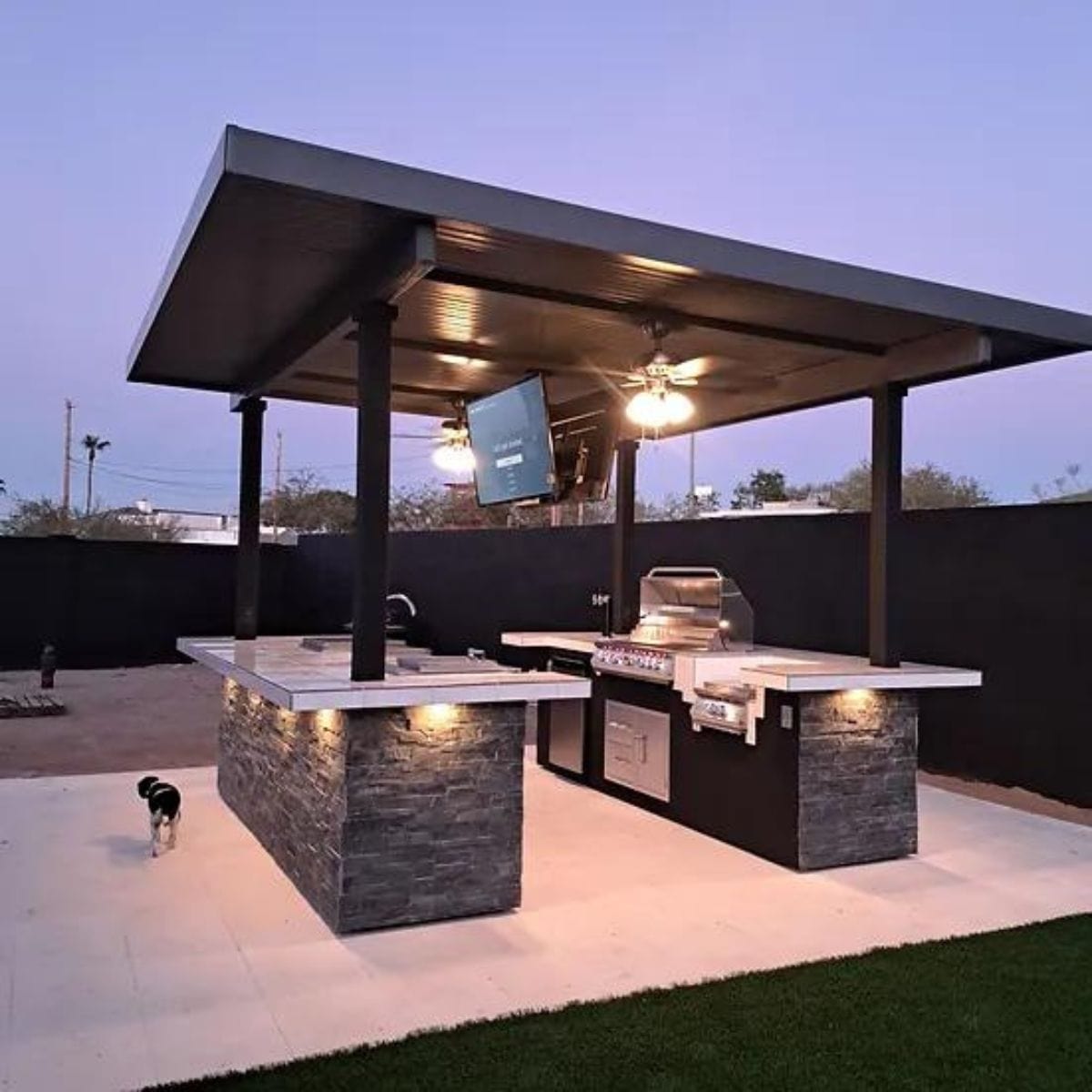 This model can also be custom made with your choice in appliances