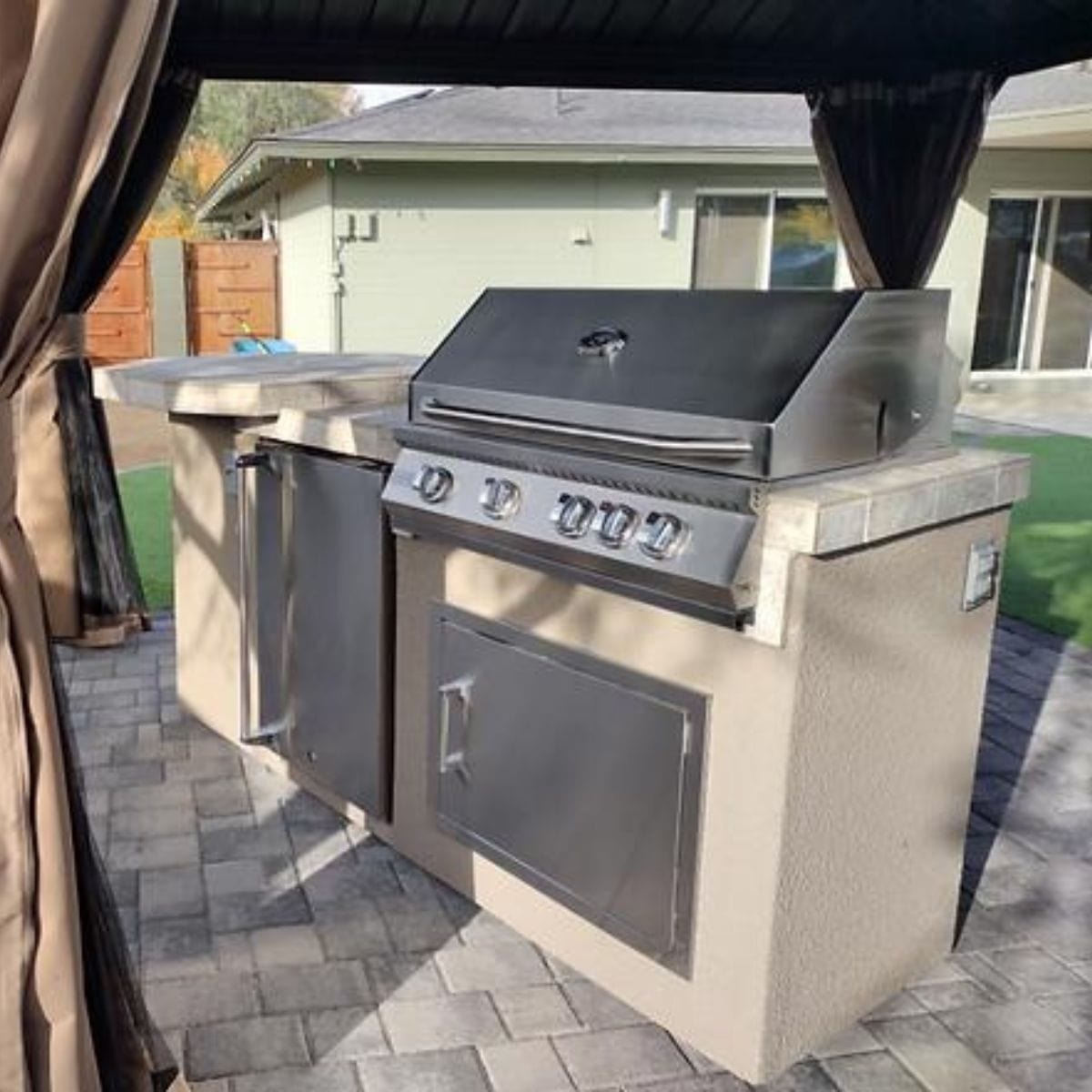 The Kokomo Poly 7'6" BBQ Island is made from top-grade materials.