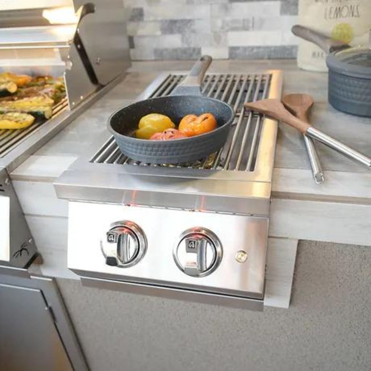 Can be used indoor our outdoor