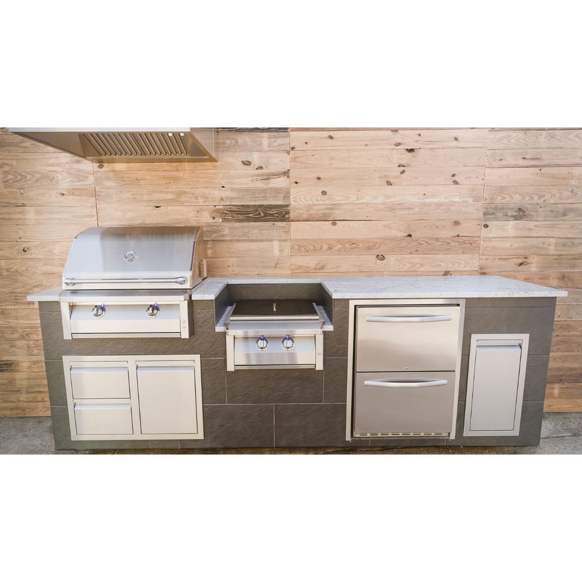 The RCS 30" ARG Built-In Grill has a spring loaded hood.