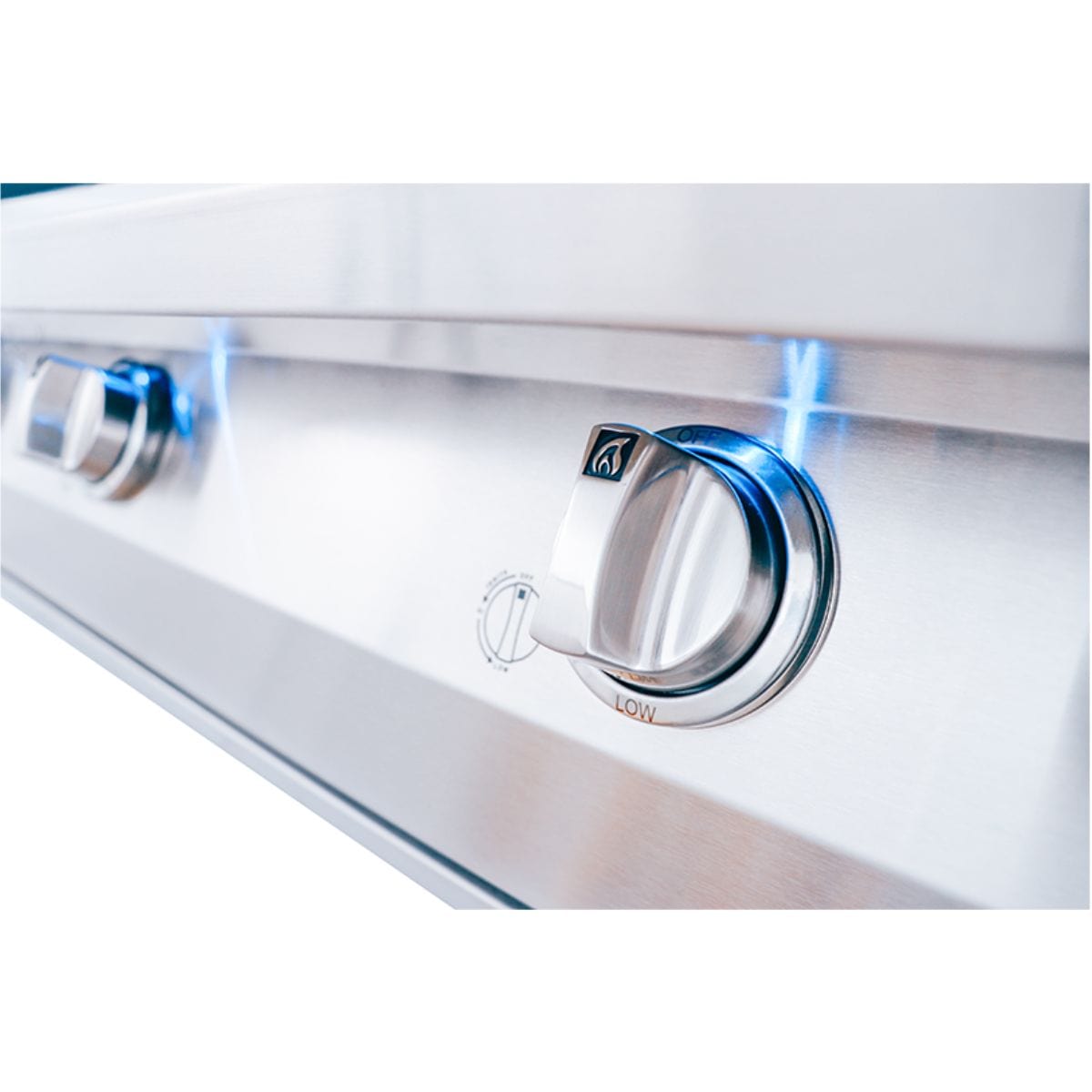 The RCS 30" ARG Built-In Grill has a spring loaded hood.