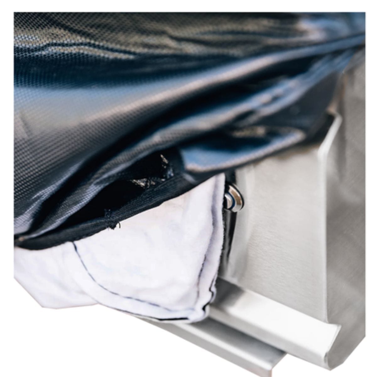 This is the RCS Grill Cover for ARG36 Drop-In Grills.