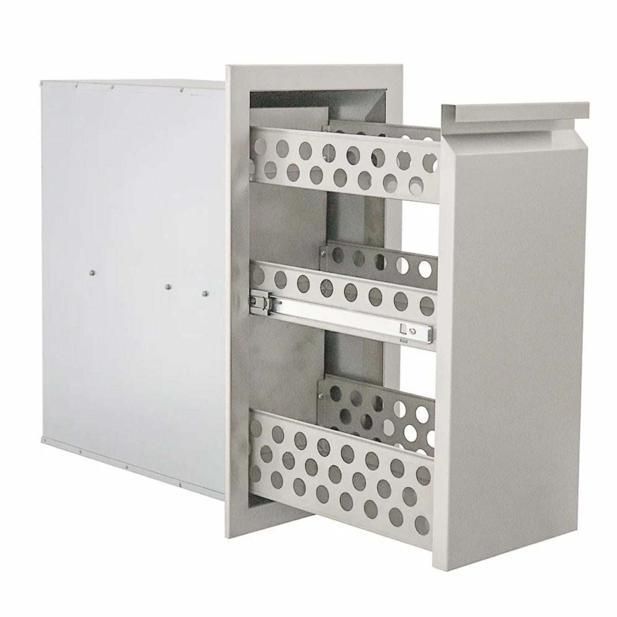 Features 3 Rows of Storage