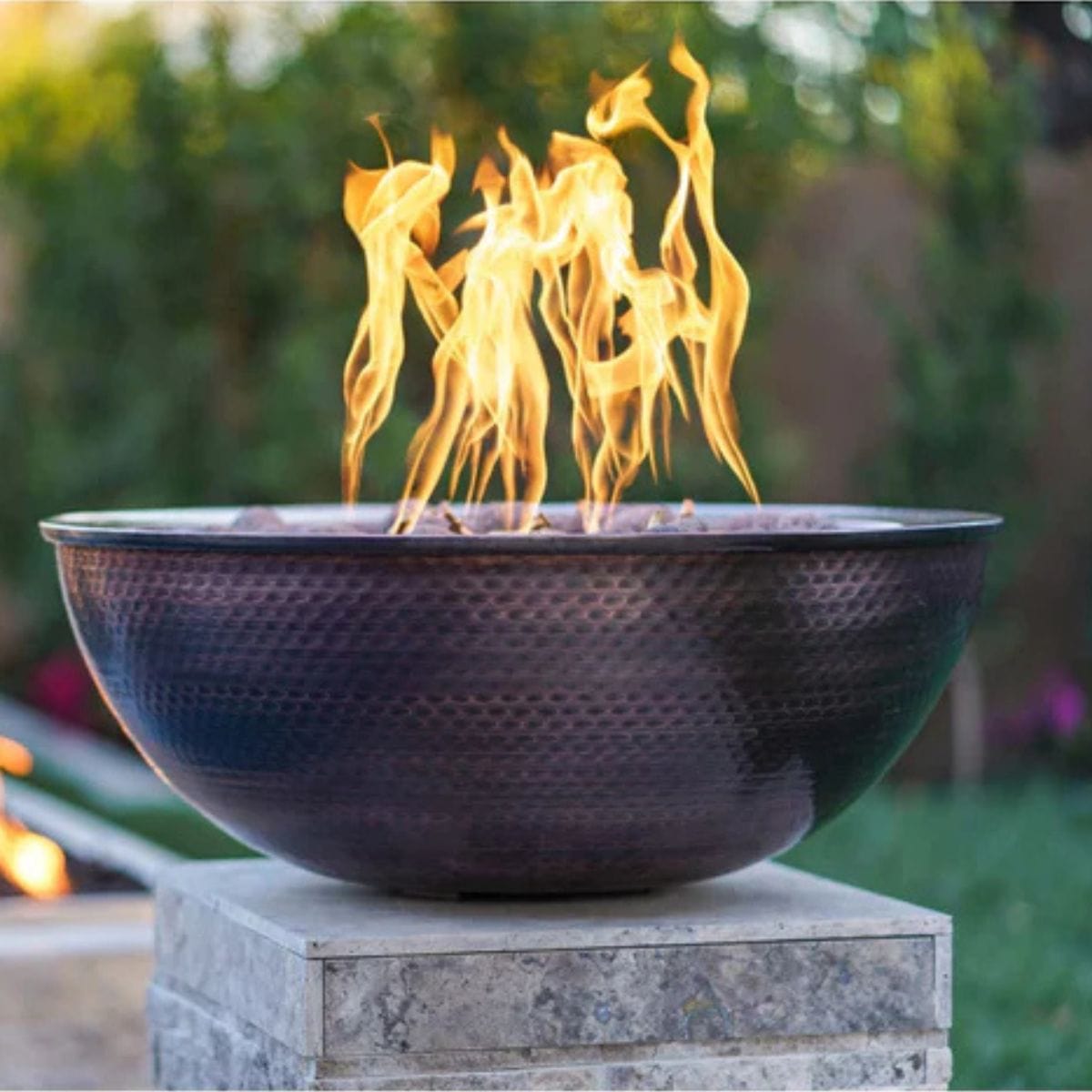 This artisanal masterpiece from The Outdoor Plus promises to redefine your outdoor design